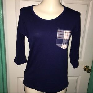 ❌SOLD❌ on ThredUP—Navy High Low Pocket Tee